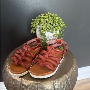 Wonder Nation Kids Sandals Tan leather